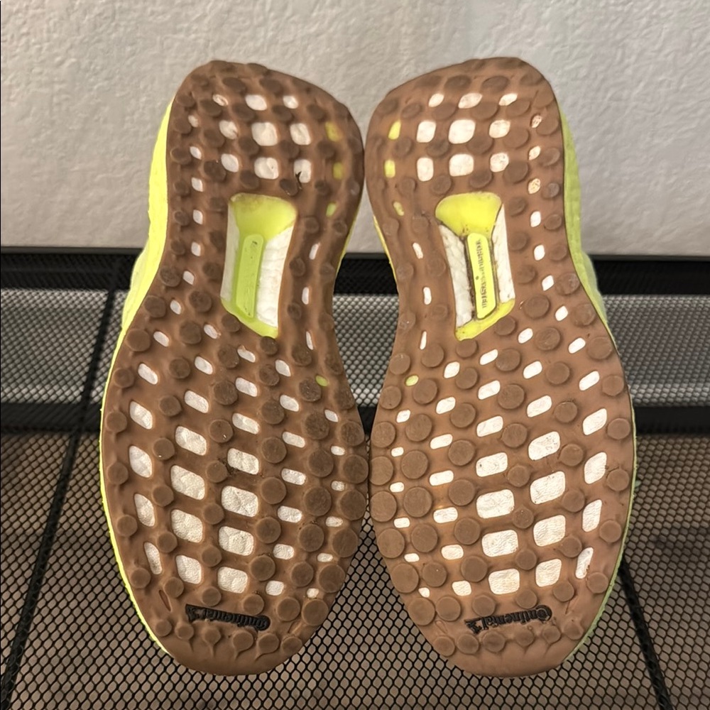 Adidas x IVY PARK Ultraboost Men’s 6 / Women’s 7 - Picture 6 of 8